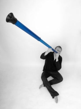 Teleskopické didgeridoo vs. postavy