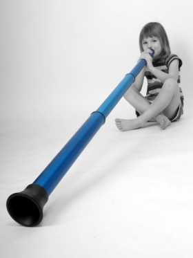 Teleskopické didgeridoo vs. postavy -  